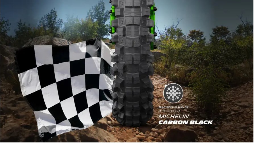 Neumático Michelin StarCross 5 con tecnología Carbon Black